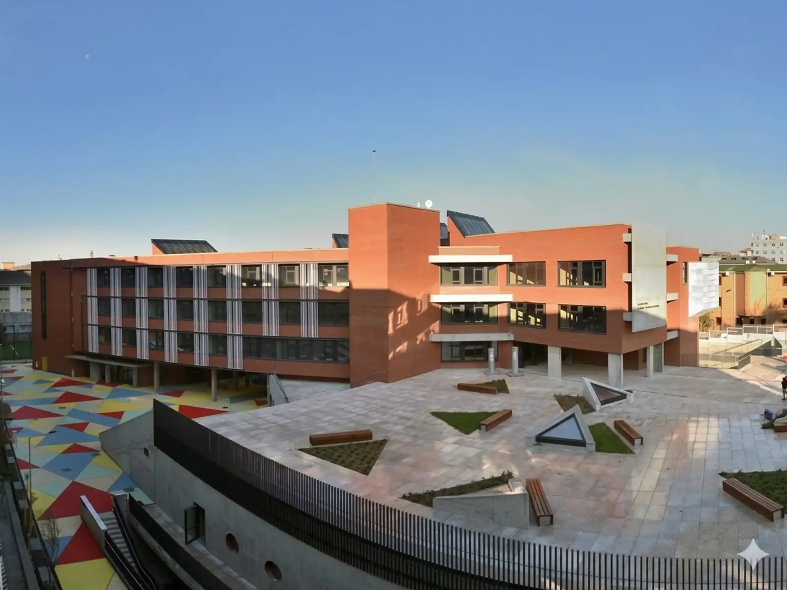 dr-oktay-duran-mesleki-ve-teknik-lisesi-kucukcekmece-kapak